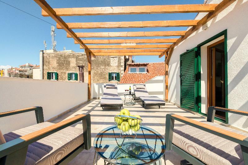 Le Premier Luxury Rooms Split Buitenkant foto